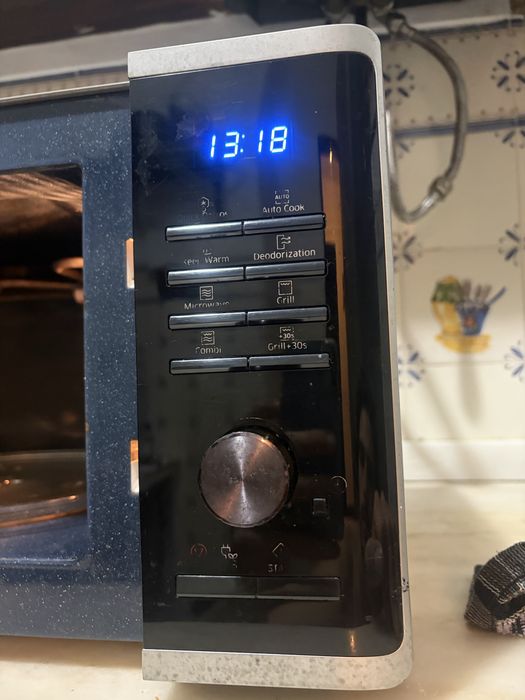 Micro-ondas Samsung com Grill + Ceramic Inside