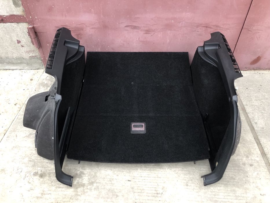 Обшивка багажника Фольксваген Пассат Б6 Б7 Б8