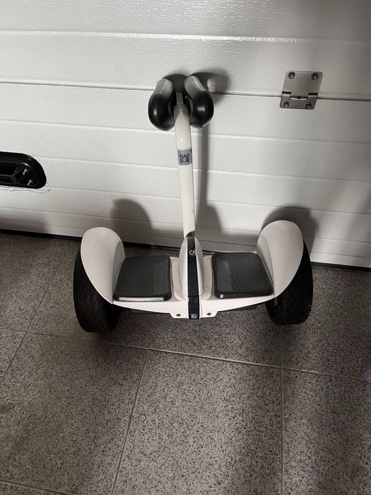 Hoverboard com apoio para joelhos