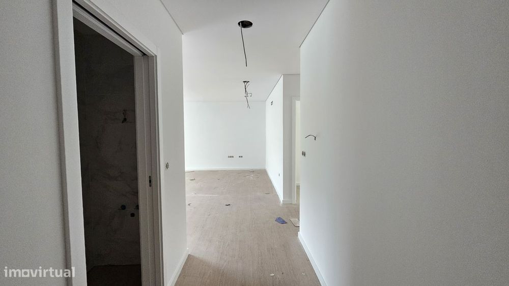 T2 | Novo | Varanda | Lugar de garagem — Esgueira, Aveiro