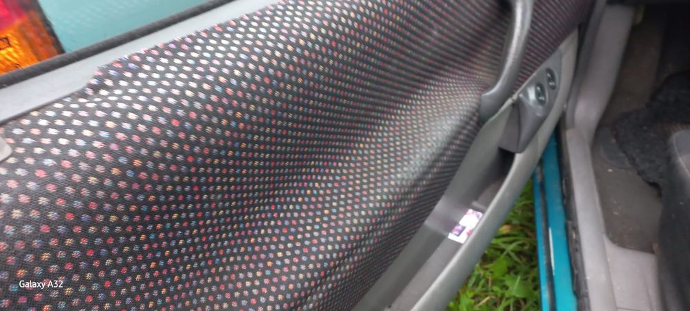 Opel corsa 1.5 5 lugares