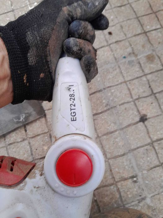 VENDO Aparador de relvas semi novo