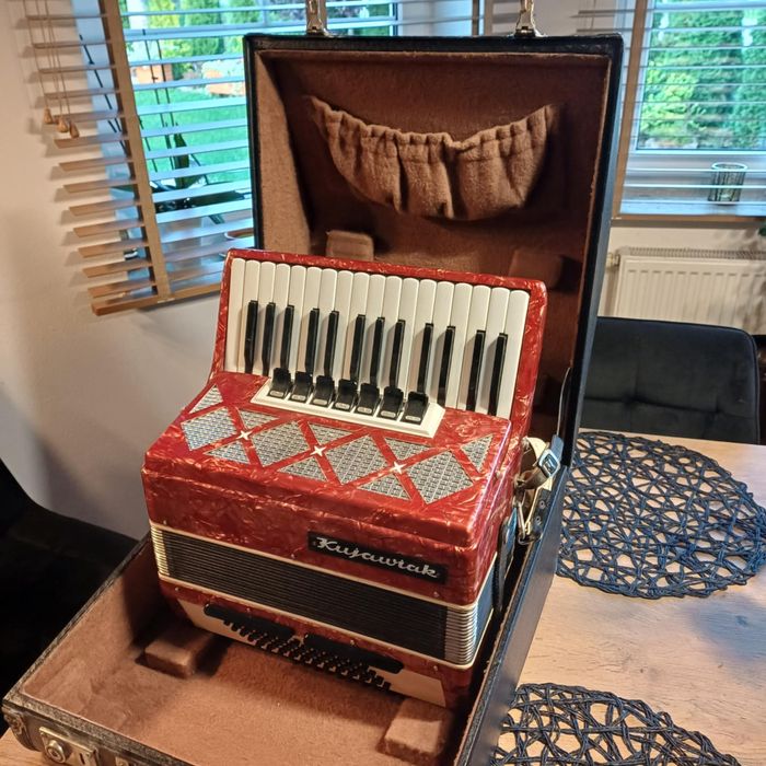 Akordeon kujawiak 60 basów