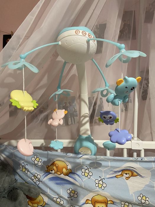 Мобіль дитячий в ліжечко