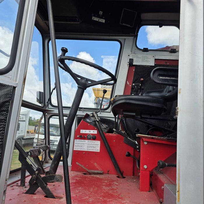Комбайн Massey Ferguson 20 430