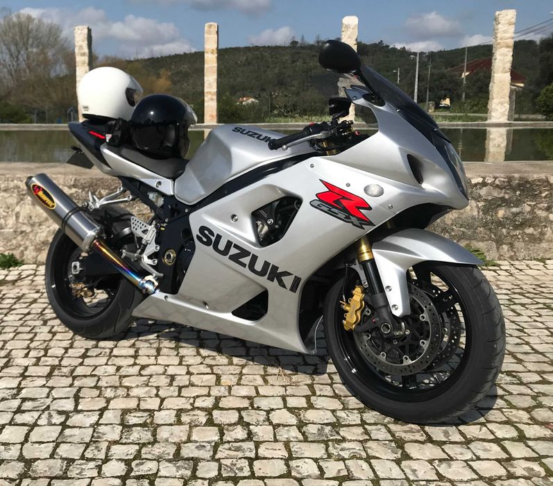 GSXR 1000 K3 // Estado novo (poucos kms)