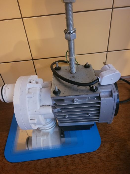 Silnikdo wanny z hydromasażem