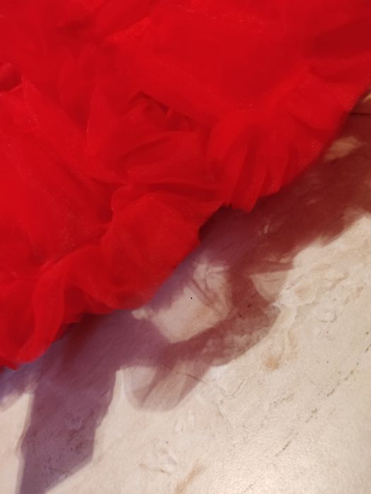 Czerwona tiulowa spódnica ala Tutu