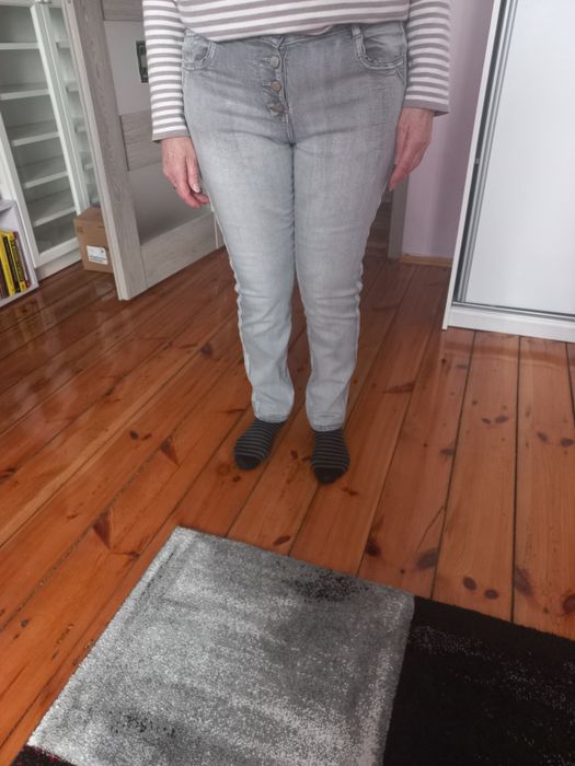 Spodnie jeansowe damskie Gina roz.40