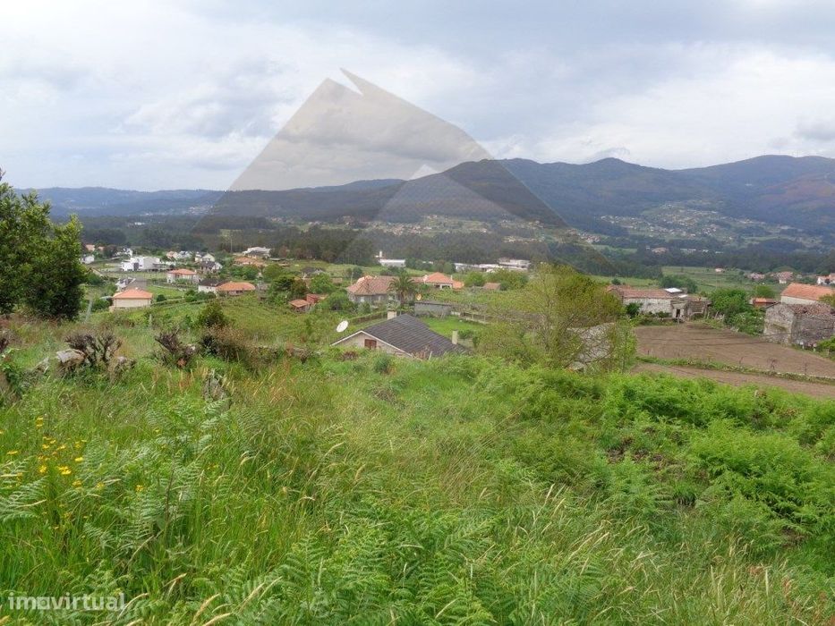 Terreno Urbano - Melgaço