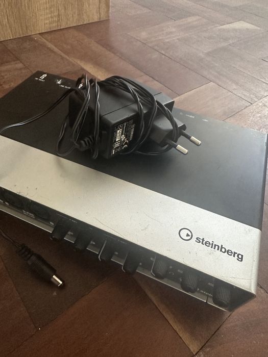 Interface steinberg ur44 - usada