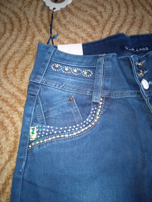 Джинси жіночі джинси