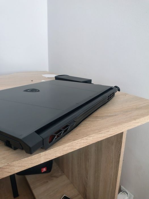 Laptop gamingowy 17 cali ,MSI katana 17 HX B14WGK