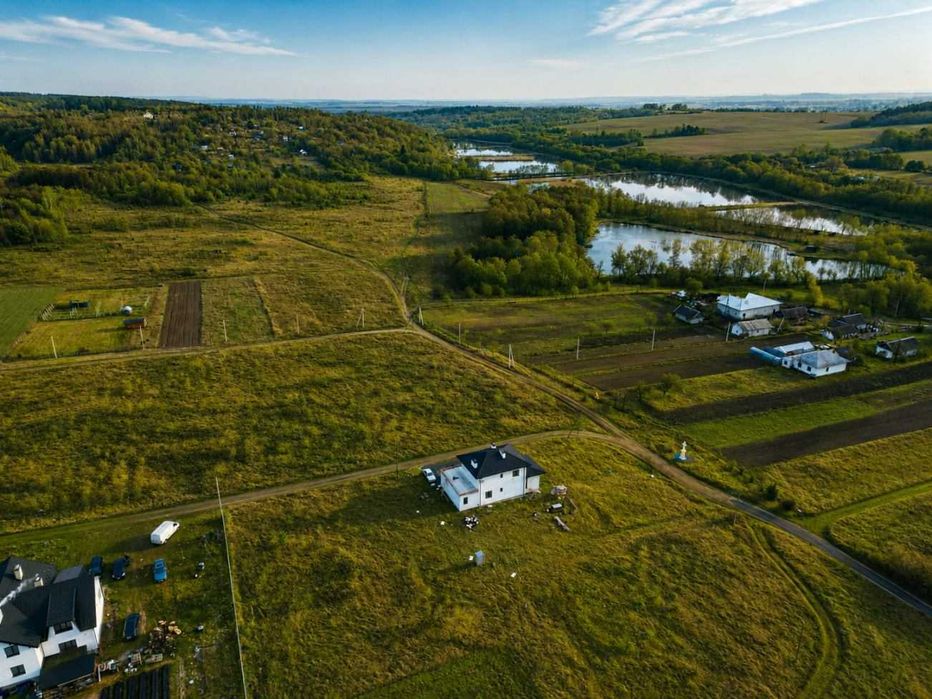 Продаж земельної  ділянки у передмісті Львова, с. Підсадки. вул. Сонячна.  до Львова 11 км.