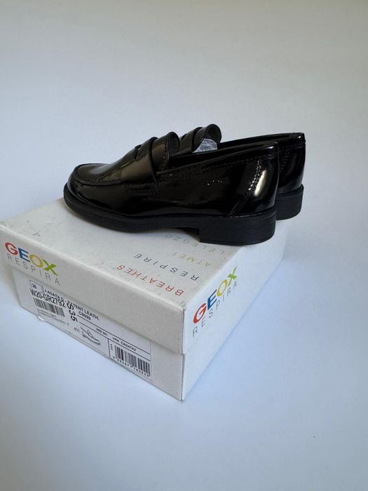 Nowe mokasyny eleganckie dziewczęce GEOX czarne 26