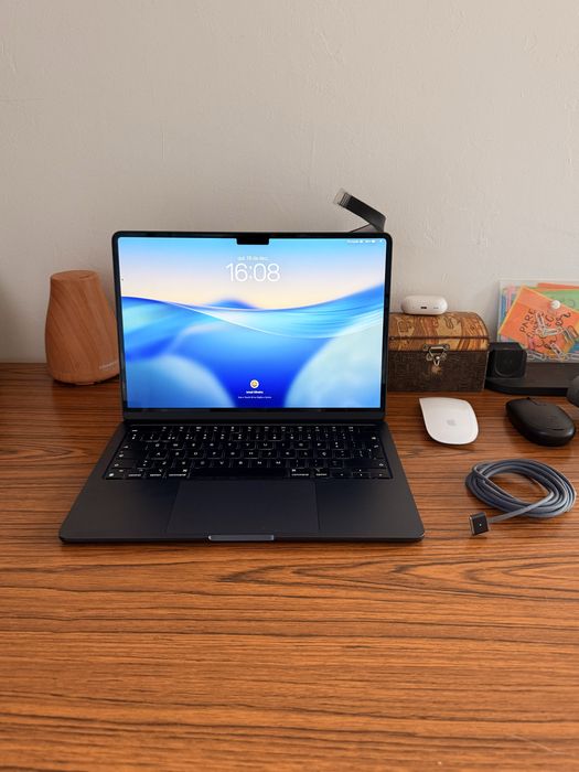 MacBook Air M2 13,3”