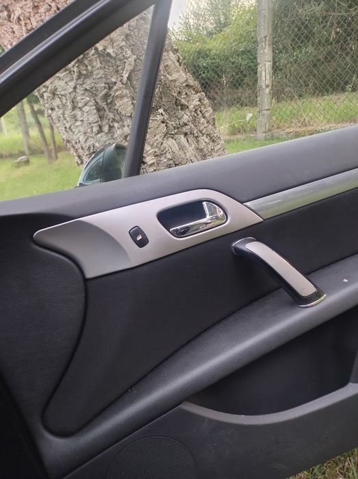 Peugeot 407 Sedan 2.0 HDi (136cv) – IUC Antigo – Muito Estimado
