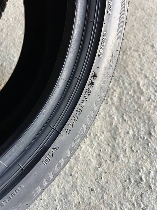 Шини 225/45 r17 91H Bridgestone Blizzak LM 001 (1407)