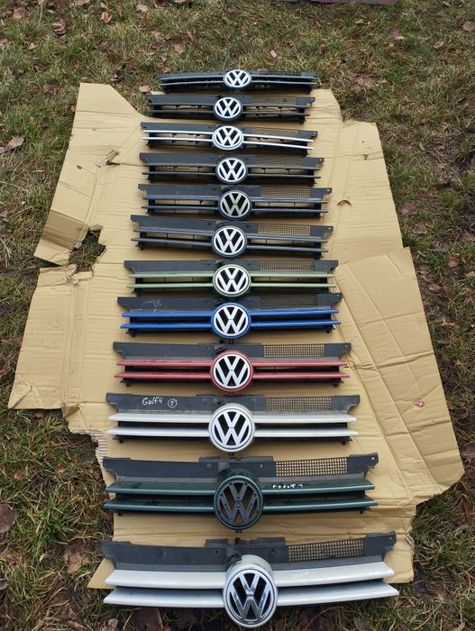 Решітка радіатора Фольксваген гольф 4 Volkswagen Golf 4