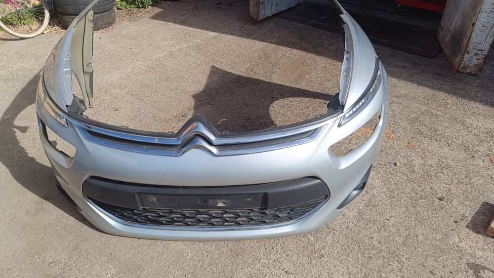 Бампер перід citroen c4 picasso 2014 рестайл