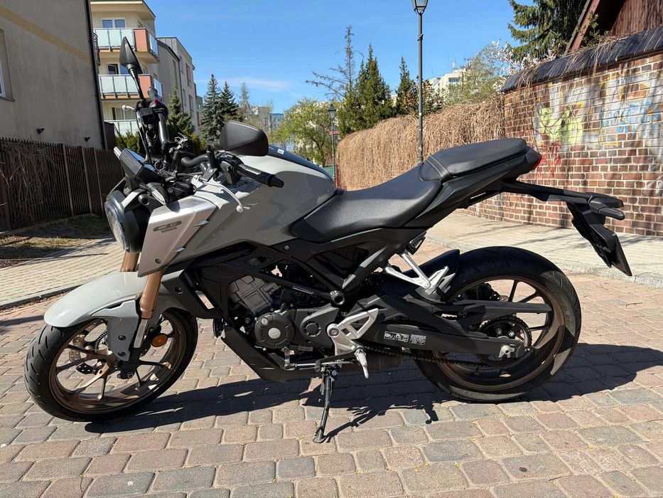 Honda CB125R | 2021 Pearl Smoky Gray | Neo Sports Café | Serwis ASO | Motocykl 125 15 KM | kat. B/A1