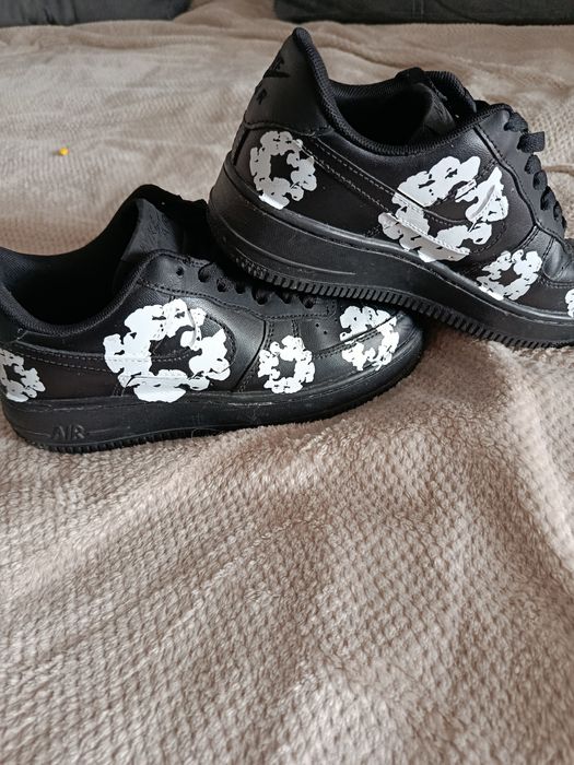 Продам кросовкі Nike air force.