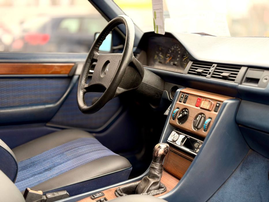 Mercedes E-class W124 переоформлення