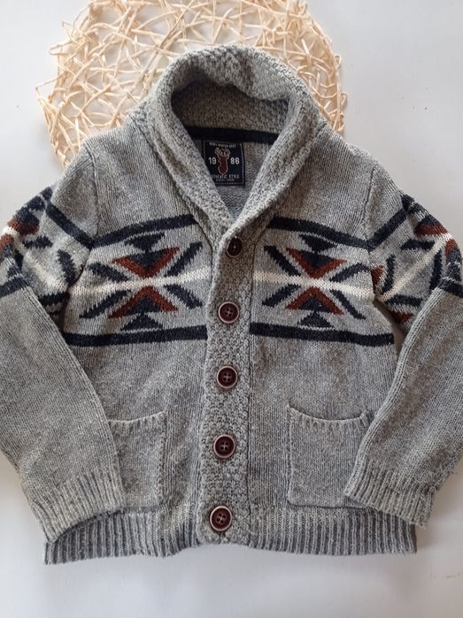 Sweter rozpinany 134