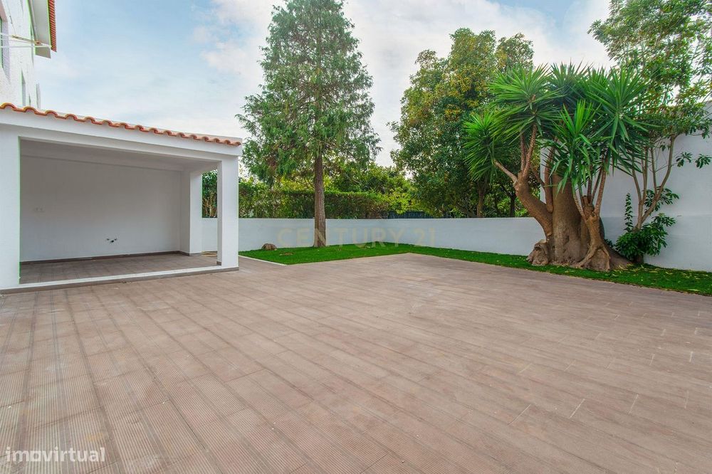 Moradia totalmente remodelada inserida numa das melhores zonas de Oeir
