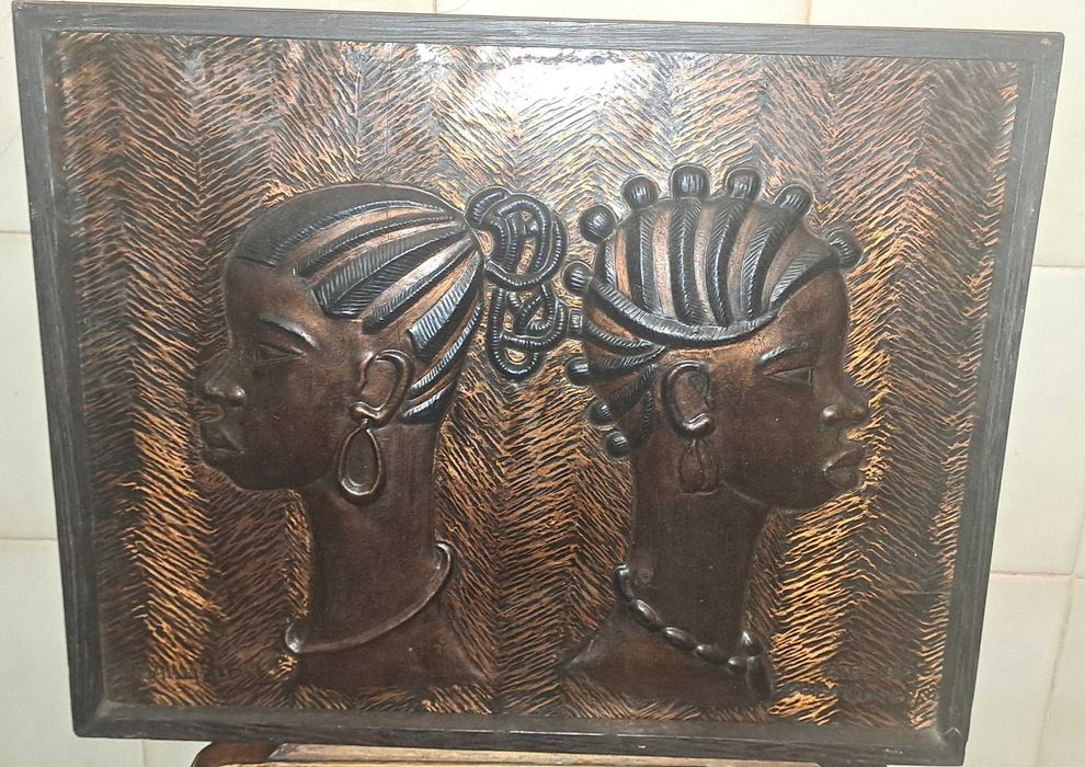 ARTESANATO AFRICANO -  Arte de parede tribal em relevo de cobre