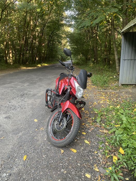 Мотоцикл Lifan CiryR 200