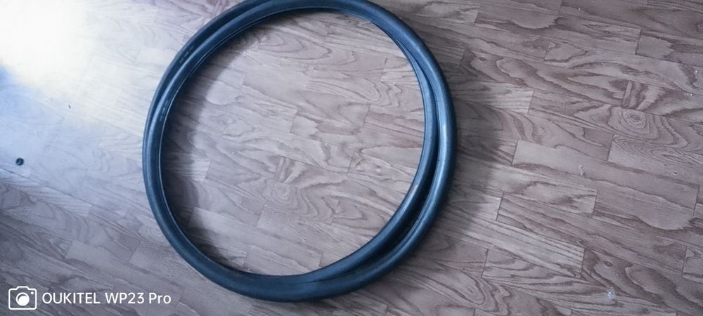 Продам  покрышки 700х32