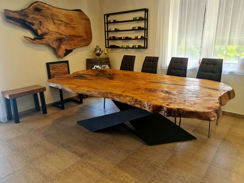 Stół drewniany z naturalną krawędzią rustykalny  dębowy z jesionu