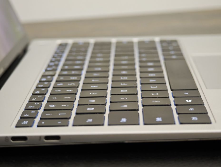 Huawei Matebook X pro 8GB RAM/ SSD 512GB / i5 8250U /Dotykowy Ekran 3K