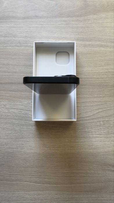 iPhone 14 (89% kondycji baterii, stan bardzo dobry)