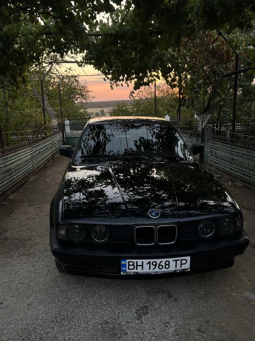 бмв е34 м50б20              .