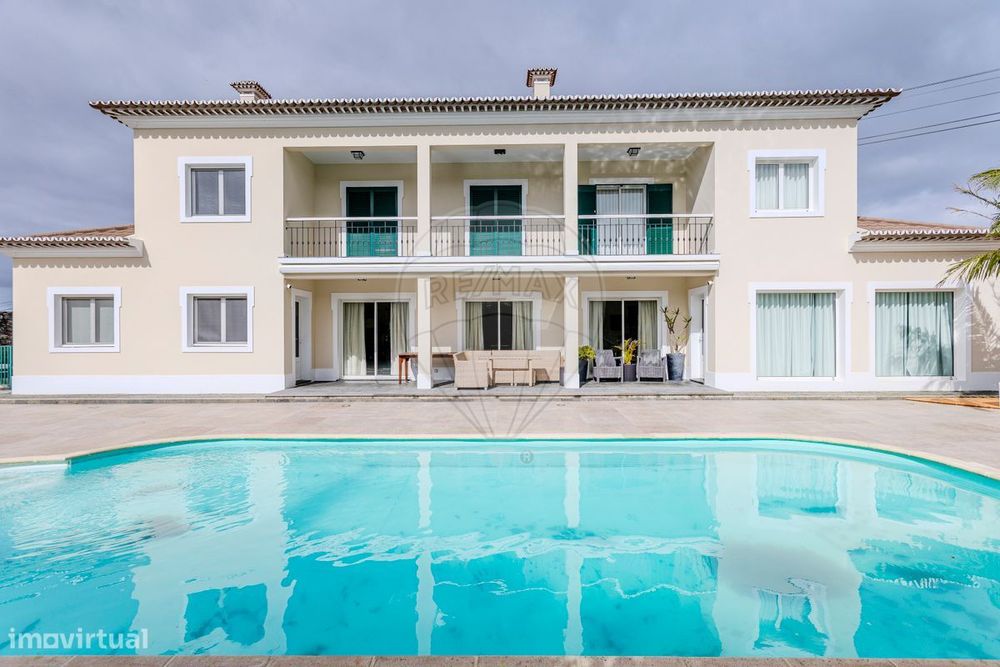 Moradia T5 para venda