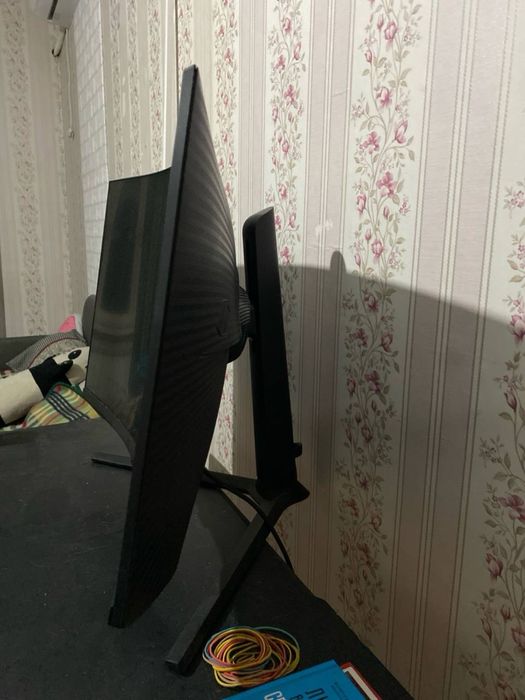 Игровой монитор 32" Samsung Odyssey G6 2K