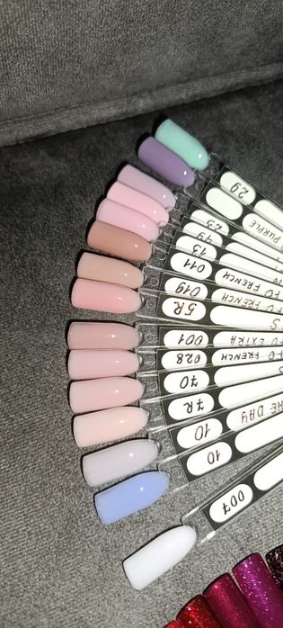Продам 37 баз і 100 гель лаків
