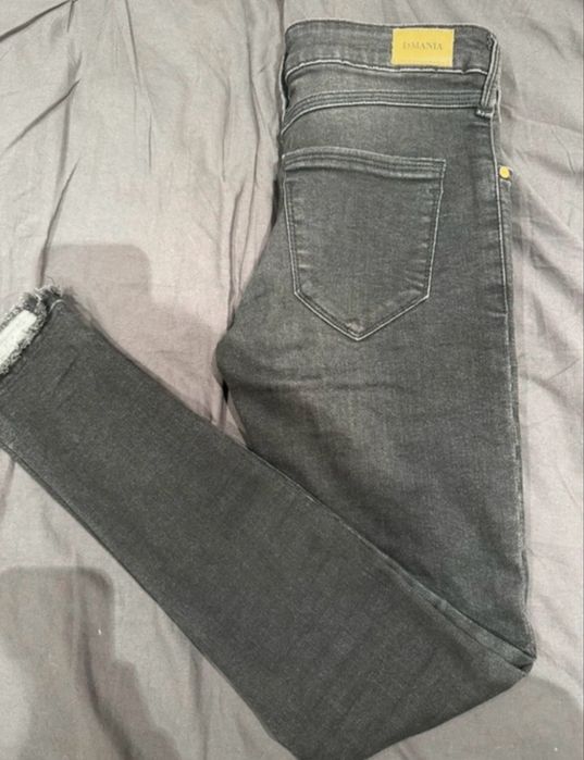 La Mania spodnie jeansy model Kevin