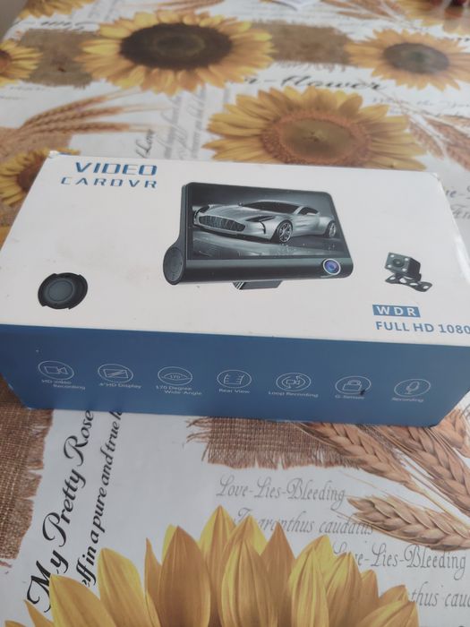 Wideorejestrator z kamerą cofania