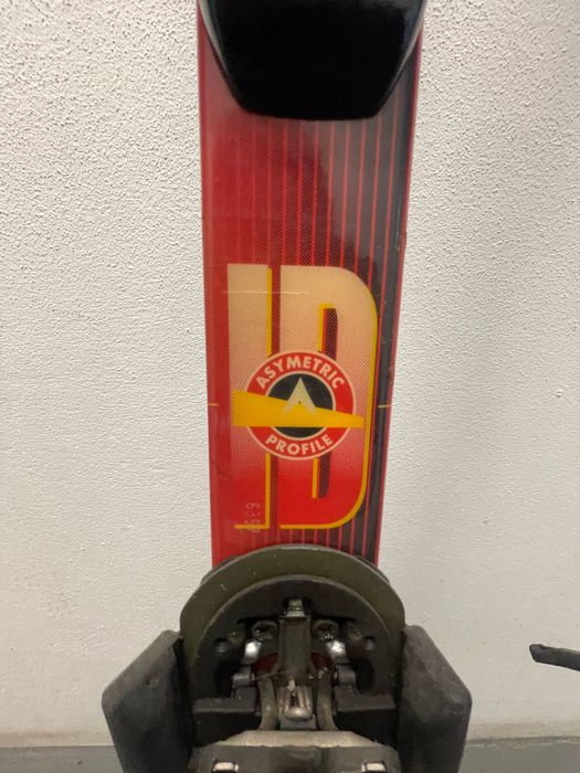 Skis Dynastar em bom estado