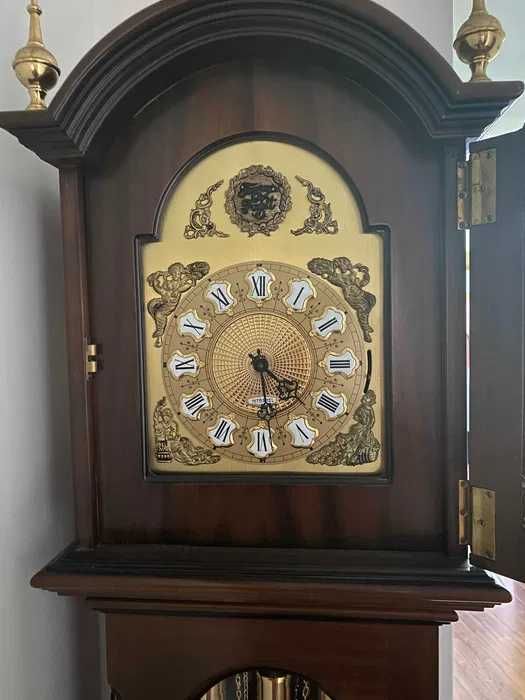 Chapel Clock with Pendulums with Certificate64553103521538122