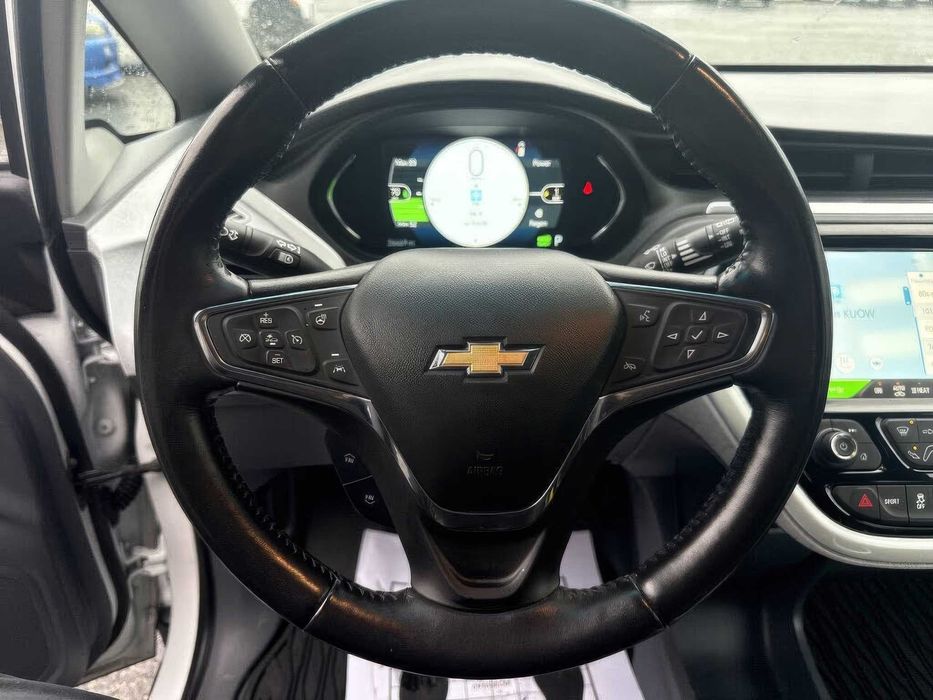 Chevrolet Bolt EV      2021