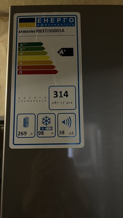 Холодильник Samsung RB 37 J5000 SA/UA