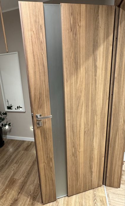 Drzwi DRE 80 x 204 (wneka 203) z szyba