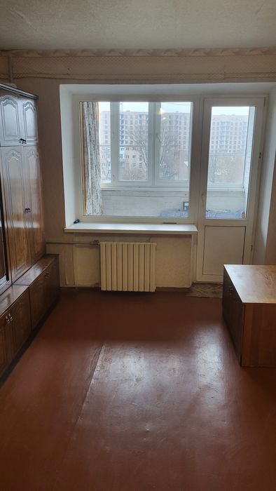 1 ккв біля ТРЦ 