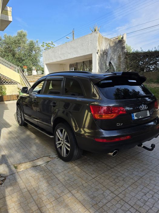 Audi Q7  3.0 V6 TDI
