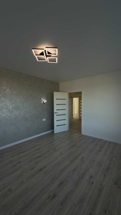 Продаж видової трьох кімнатної квартири
