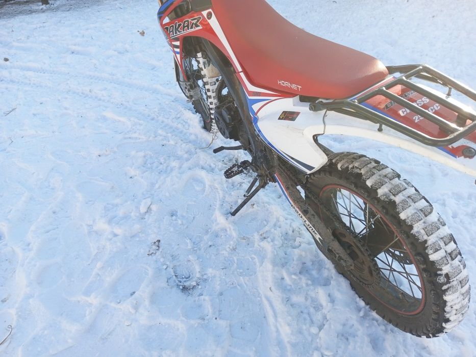 Продам мотоцикл хорнет Дакар 250